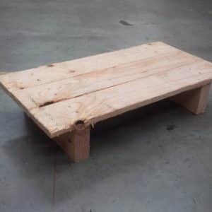 600 x 300 NEW PINE SKID